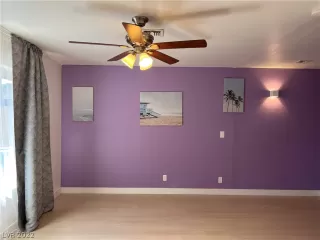 Photo #5: 2381436 Listing