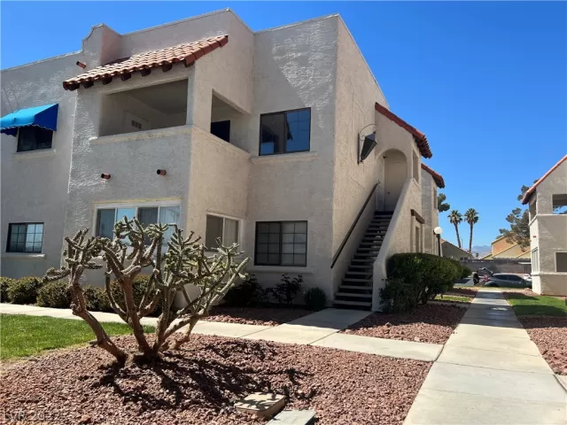 MLS: 2381437 Condo For Sale