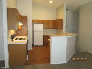 Photo #3: 2381450 Listing 