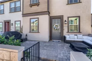 Photo #2: 2381507 Listing