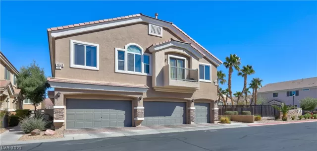 MLS: 2381525 Condo For Sale