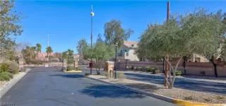 Photo #2: 2381525 Listing