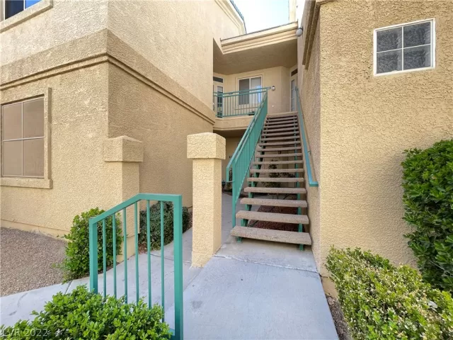 MLS: 2381534 Condo For Sale