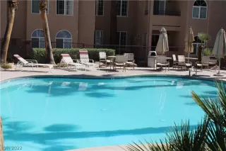 Photo #5: 2381595 Listing 