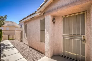 Photo #1: 2381605 Listing