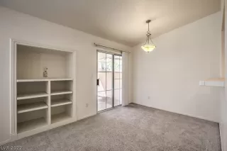 Photo #6: 2381605 Listing