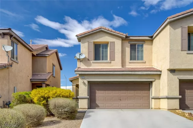 MLS: 2381614 Condo For Sale