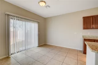 Photo #6: 2381614 Listing 