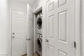 Photo #4: 2381615 Listing 