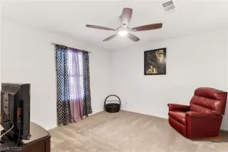 Photo #5: 2381615 Listing 