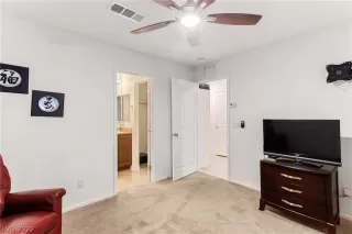 Photo #6: 2381615 Listing 