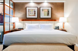 Photo #5: 2381694 Listing