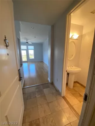 Photo #1: 2381696 Listing 