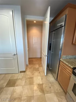 Photo #6: 2381696 Listing 