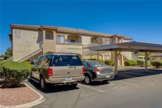 Photo #4: 2381729 Listing