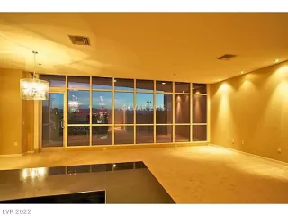 Photo #1: 2381768 Listing