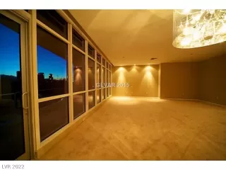 Photo #3: 2381768 Listing