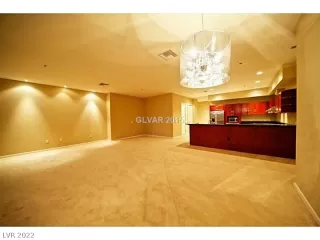 Photo #4: 2381768 Listing