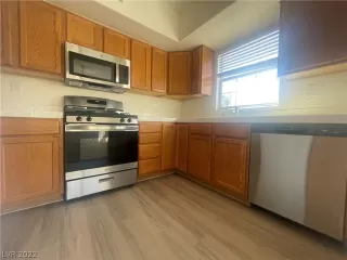 Photo #2: 2381776 Listing 