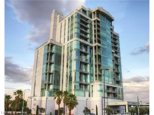 MLS: 2381792 Condo For Sale