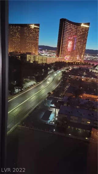 Photo #4: 2381792 Listing 