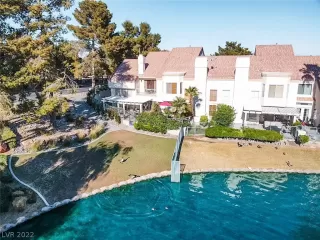 Photo #2: 2381801 Listing 