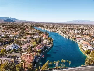 Photo #5: 2381801 Listing 