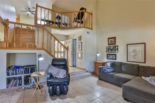 Photo #6: 2381827 Listing 