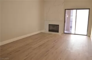 Photo #1: 2381831 Listing