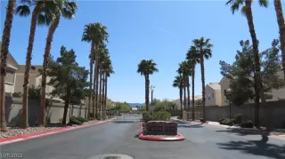 Photo #1: 2381857 Listing