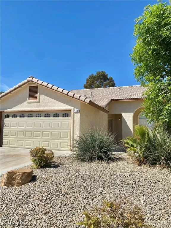 MLS: 2381867 Condo For Sale