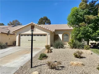 Photo #2: 2381867 Listing 