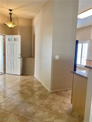 Photo #3: 2381867 Listing 