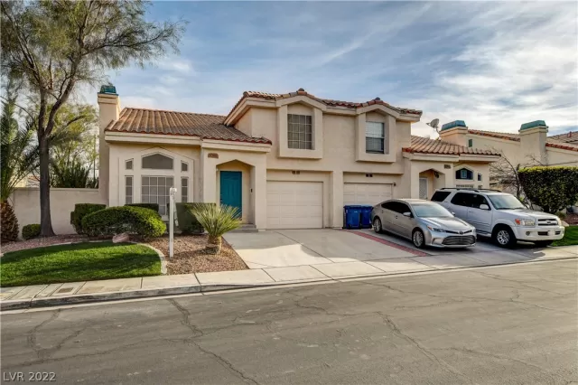 MLS: 2381869 Condo For Sale