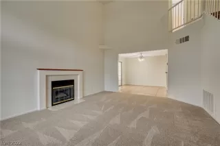 Photo #6: 2381869 Listing 