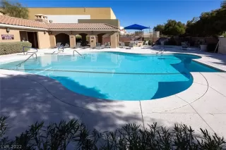 Photo #2: 2381878 Listing