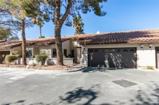 Photo #1: 2381905 Listing