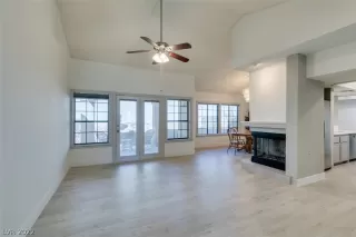 Photo #6: 2381905 Listing