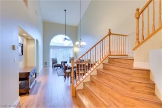 Photo #4: 2381906 Listing 