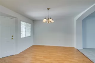 Photo #1: 2381936 Listing 