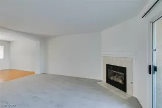 Photo #3: 2381936 Listing 