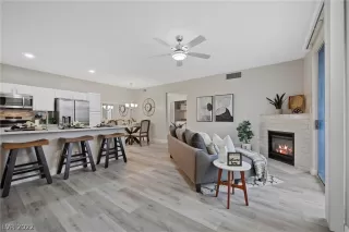 Photo #2: 2381983 Listing