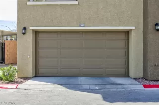 Photo #4: 2382011 Listing