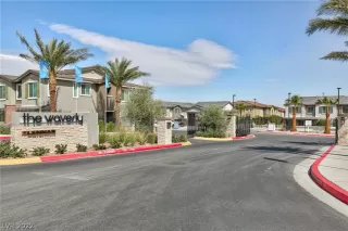 Photo #5: 2382011 Listing