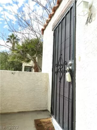 Photo #1: 2382012 Listing