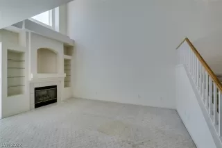 Photo #2: 2382027 Listing