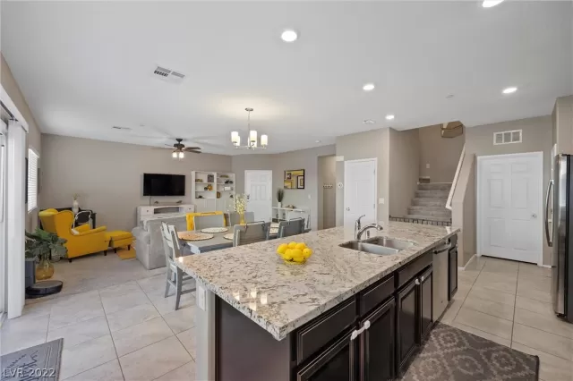 MLS: 2382074 Condo For Sale