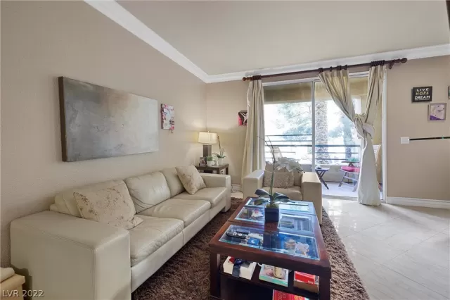 MLS: 2382124 Condo For Sale