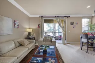 Photo #1: 2382124 Listing