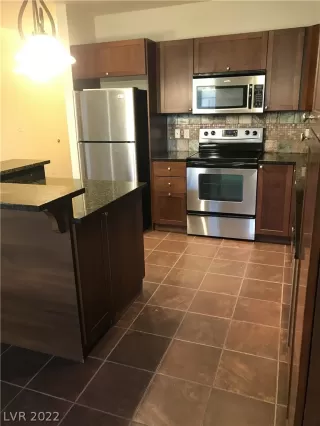 Photo #3: 2382132 Listing 